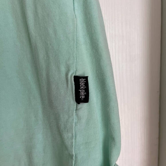 Mint Green Graphic Womens Tee Shirt Size Medium - Picture 7 of 15